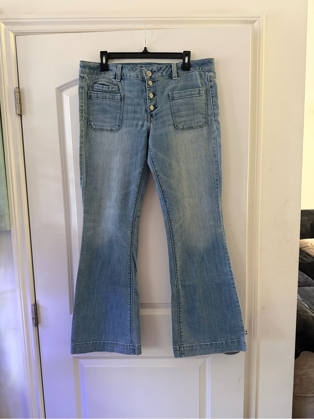 American Eagle Outfitters Light Blue High-Rise Flare Jeans